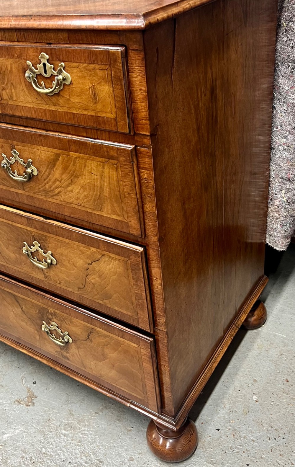 Early 18th C. Walnut Chest of Drawers View XI