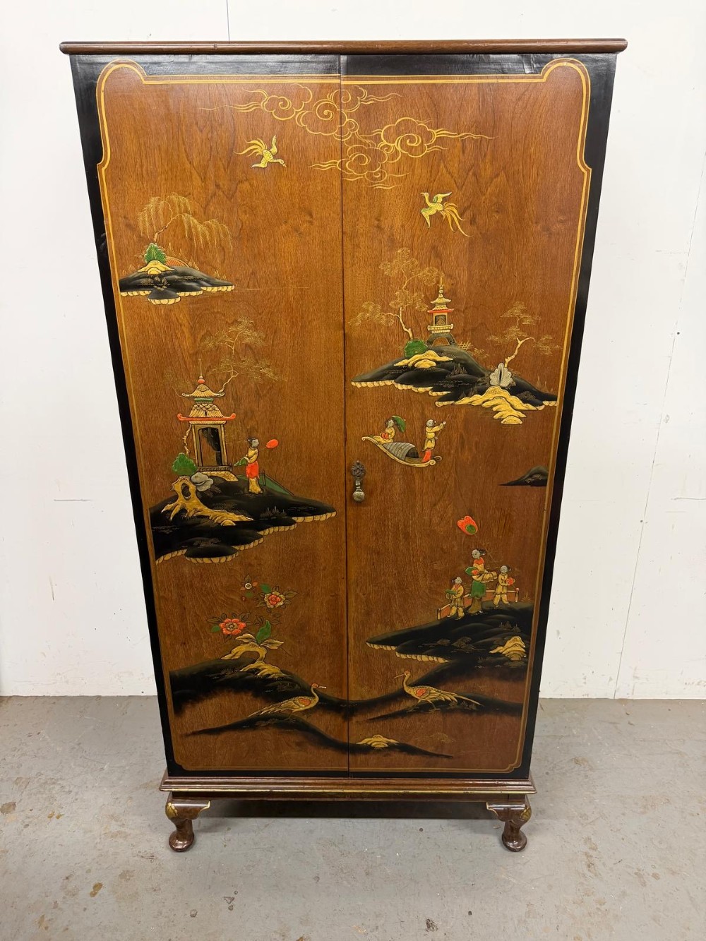 Chinoiserie Compactum Wardrobe