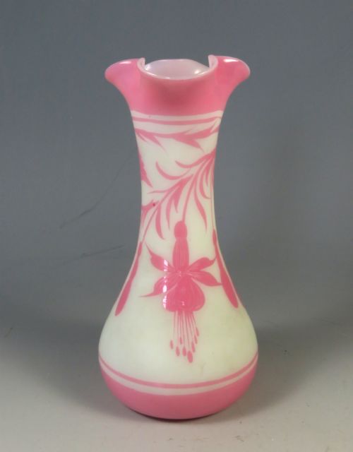 stourbridge pink over white faux cameo glass vase - CATEGORY: ANTIQUE GLASS - DATED 1900