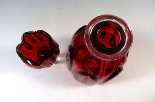 VICTORIAN CRANBERRY GLASS DECANTER WITH MIXING BOWL STOPPER - ADDITIONAL PHOTO 4