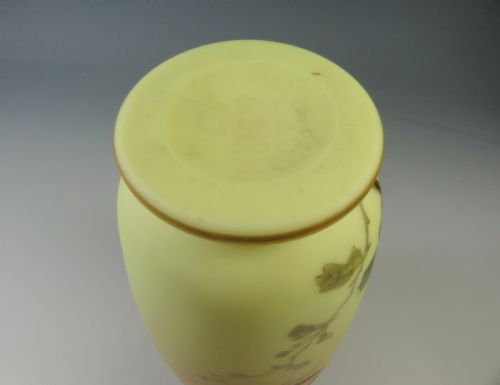 LARGE THOMAS WEBB BURMESE HAND PAINTED URANIUM GLASS VASE - ADDITIONAL PHOTO 8