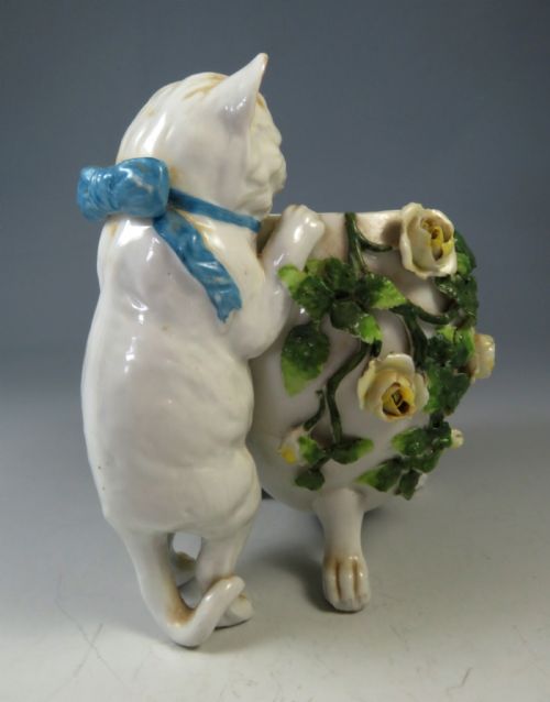 ANTIQUE SITZENDORF POT POURRI CAT AND FLOWERS - ADDITIONAL PHOTO 4
