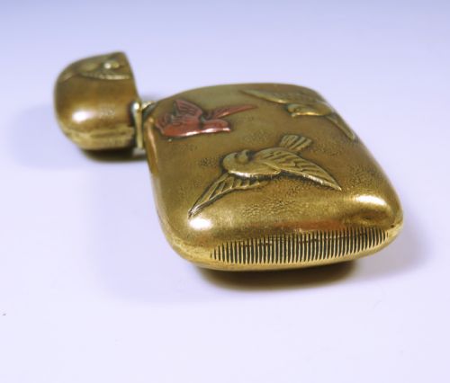 JAPANESE MEIJI PERIOD BRASS BIRD VESTA CASE - ADDITIONAL PHOTO 6