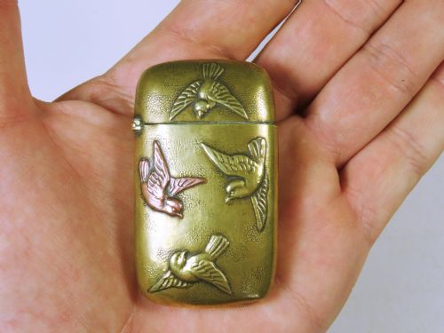 JAPANESE MEIJI PERIOD BRASS BIRD VESTA CASE - ADDITIONAL PHOTO 7