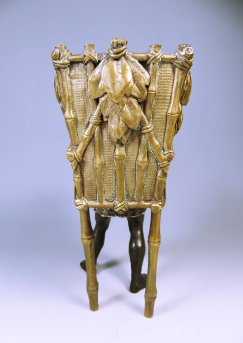 ANTIQUE 19TH CENTURY AUSTRIAN BRONZE MOORISH MAN CARRYING A BASKET - ADDITIONAL PHOTO 4