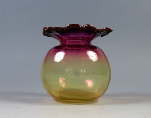 ANTIQUE ALEXANDRITE GLASS POSY VASE BY THOMAS WEBB AND SONS - ADDITIONAL PHOTO 1