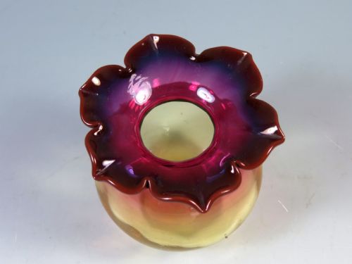 ANTIQUE ALEXANDRITE GLASS POSY VASE BY THOMAS WEBB AND SONS - ADDITIONAL PHOTO 4