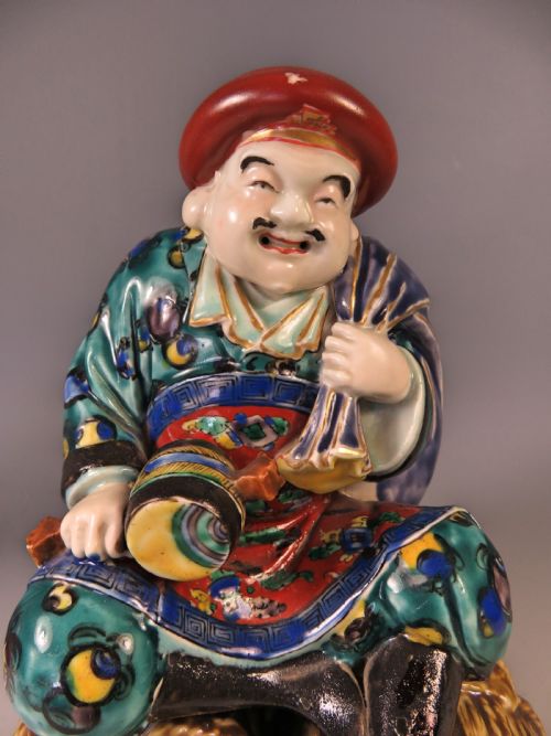 ANTIQUE JAPANESE MEIJI PERIOD KUTANI DAIKOKU OKIMONO - ADDITIONAL PHOTO 4