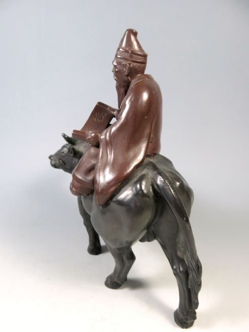 JAPANESE MEIJI PERIOD SCHOLAR ON BULL OKIMONO - ADDITIONAL PHOTO 4