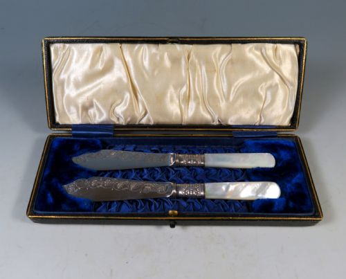 antique victorian boxed set of butter knives james dixon and sons - CATEGORY: ANTIQUE SILVER - DATED 1890