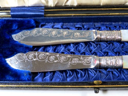 ANTIQUE VICTORIAN BOXED SET OF BUTTER KNIVES JAMES DIXON AND SONS - ADDITIONAL PHOTO 1