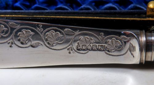 ANTIQUE VICTORIAN BOXED SET OF BUTTER KNIVES JAMES DIXON AND SONS - ADDITIONAL PHOTO 4