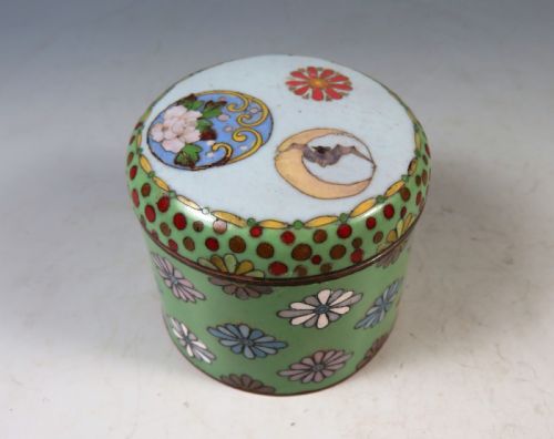 antique japanese meiji period cloisonne enamel kogo box - CATEGORY: ANTIQUE BOXES - DATED 1900