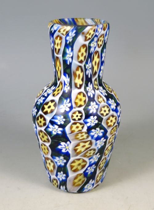 murano fratelli toso millefiori glass vase - CATEGORY: ANTIQUE GLASS - DATED 1940