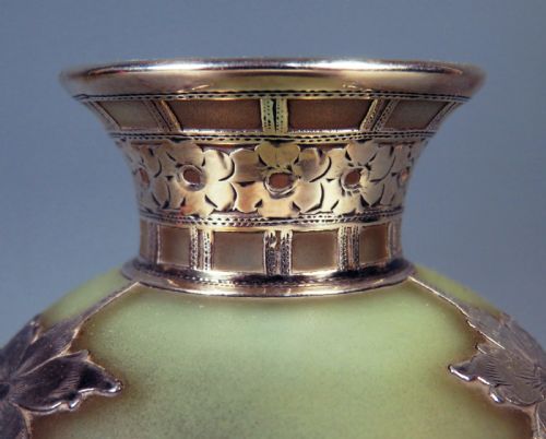 ANTIQUE ART NOUVEAU STEUBEN URANIUM GLASS VASE SILVER OVERLAY - ADDITIONAL PHOTO 5