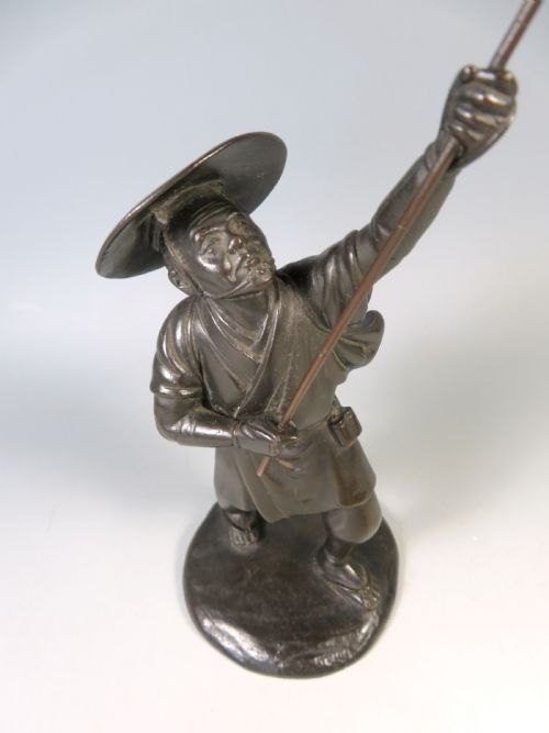 ANTIQUE JAPANESE MEIJI PERIOD BRONZE BIRD CATCHER OKIMONO - ADDITIONAL PHOTO 2