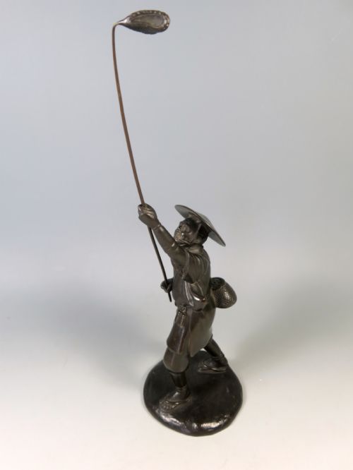 ANTIQUE JAPANESE MEIJI PERIOD BRONZE BIRD CATCHER OKIMONO - ADDITIONAL PHOTO 3