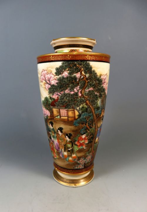 antique japanese satsuma porcelain vase by okamoto ryozan - CATEGORY: ANTIQUE VASES - DATED 1900