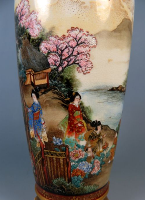 ANTIQUE JAPANESE SATSUMA PORCELAIN VASE BY OKAMOTO RYOZAN - ADDITIONAL PHOTO 3
