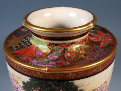 ANTIQUE JAPANESE SATSUMA PORCELAIN VASE BY OKAMOTO RYOZAN - ADDITIONAL PHOTO 8