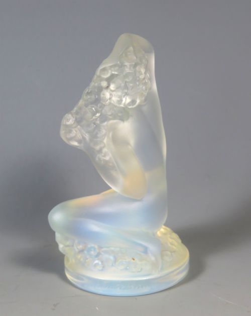ANTIQUE LALIQUE OPALESCENT GLASS NUDE GIRL FIGURINE - ADDITIONAL PHOTO 2