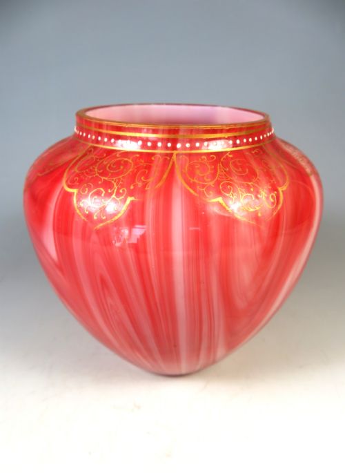ANTIQUE LOETZ CARNEOL GILDED GLASS VASE - ADDITIONAL PHOTO 4