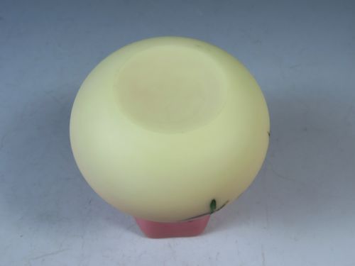 ANTIQUE THOMAS WEBB QUEENS BURMESE URANIUM GLASS VASE - ADDITIONAL PHOTO 6