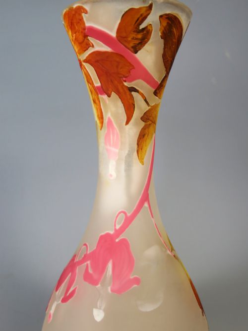 ANTIQUE FRENCH MULLER FRERES CAMEO AND ENAMEL GLASS VASE - ADDITIONAL PHOTO 4