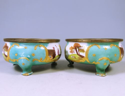 ANTIQUE PAIR OF 18TH C BILSTON STAFFORDSHIRE ENAMEL SALT CELLARS - ADDITIONAL PHOTO 1
