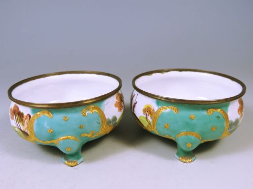 ANTIQUE PAIR OF 18TH C BILSTON STAFFORDSHIRE ENAMEL SALT CELLARS - ADDITIONAL PHOTO 6