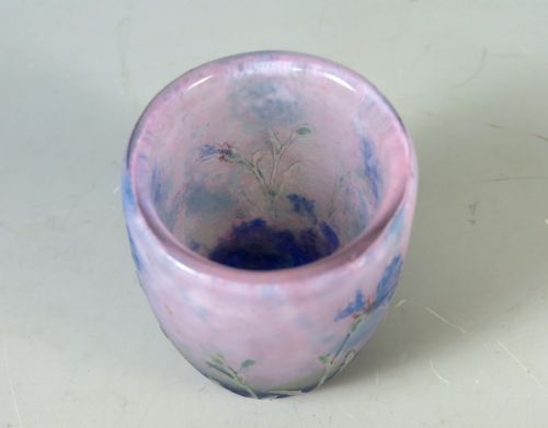 ANTIQUE DAUM CAMEO GLASS ENAMEL CORNFLOWERS MINIATURE VASE - ADDITIONAL PHOTO 3