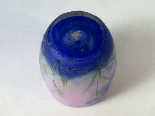 ANTIQUE DAUM CAMEO GLASS ENAMEL CORNFLOWERS MINIATURE VASE - ADDITIONAL PHOTO 5