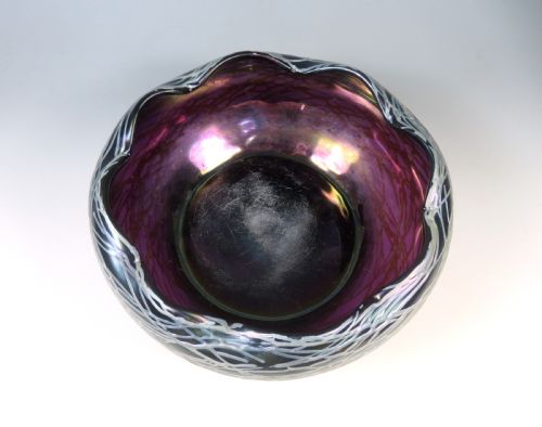 ANTIQUE KRALIK IRIDESCENT AMETHYST GLASS RANDOM TRAIL BOWL - ADDITIONAL PHOTO 6