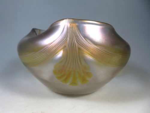 ANTIQUE LOETZ FESTOONS AND SHELLS IRIDESCENT GLASS BOWL - ADDITIONAL PHOTO 2
