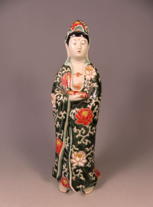 ANTIQUE JAPANESE KUTANI PORCELAIN GUANYIN OKIMONO - ADDITIONAL PHOTO 1