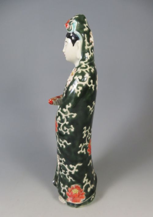 ANTIQUE JAPANESE KUTANI PORCELAIN GUANYIN OKIMONO - ADDITIONAL PHOTO 7