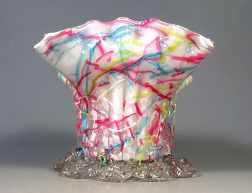ANTIQUE BOHEMIAN HARRACH PELOTON GLASS VASE - ADDITIONAL PHOTO 2