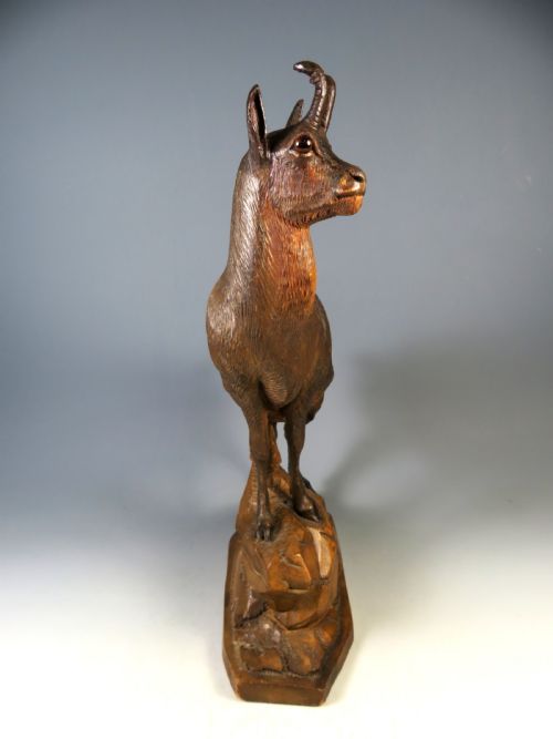 LARGE ANTIQUE BLACK FOREST CARVED WOOD IBEX FIGURINE - ADDITIONAL PHOTO 6