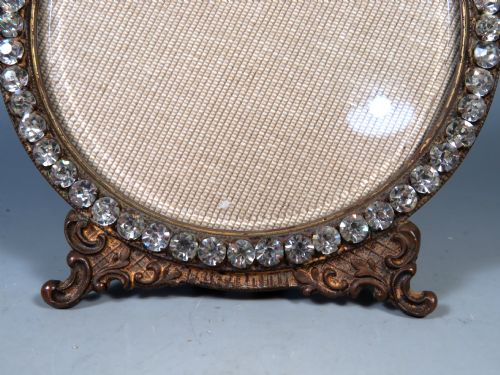 ANTIQUE FRENCH ORMOLU WHITE PASTE RIBBON PICTURE FRAME - ADDITIONAL PHOTO 2