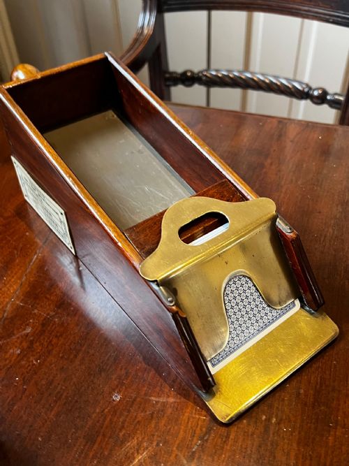 FRENCH MAHOGANY AND BRASS CASINO CARD SHOE - ADDITIONAL PHOTO 6
