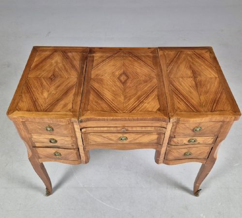 19 TH CENTURY FRENCH TULIPWOOD POUDREUSE DRESSING TABLE - ADDITIONAL PHOTO 1