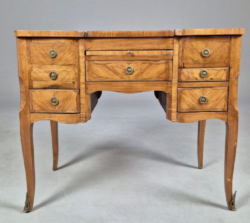 19 TH CENTURY FRENCH TULIPWOOD POUDREUSE DRESSING TABLE - ADDITIONAL PHOTO 4
