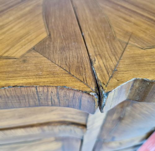 19 TH CENTURY FRENCH TULIPWOOD POUDREUSE DRESSING TABLE - ADDITIONAL PHOTO 7