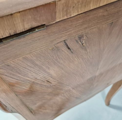 19 TH CENTURY FRENCH TULIPWOOD POUDREUSE DRESSING TABLE - ADDITIONAL PHOTO 11