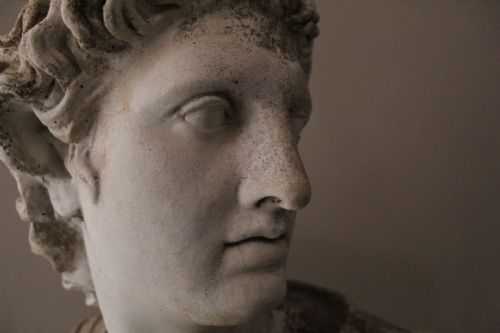 JOHN RUDD ANTIQUES PROFILE PHOTO WHICH LINKS TO DEALER PAGE