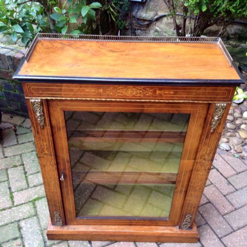 DELIGHTFUL WALNUT PIER CABINET - ADDITIONAL PHOTO 2