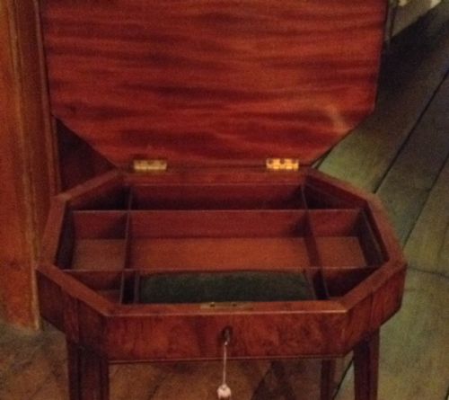 RARE GEORGIAN YEW WOOD WORK TABLE - ADDITIONAL PHOTO 2