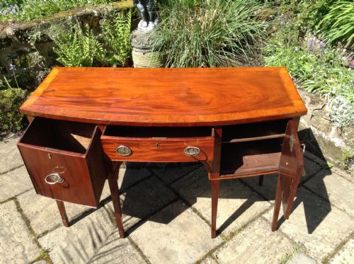 GEORGIAN MAHOGANY SIDEBOARD - ADDITIONAL PHOTO 2