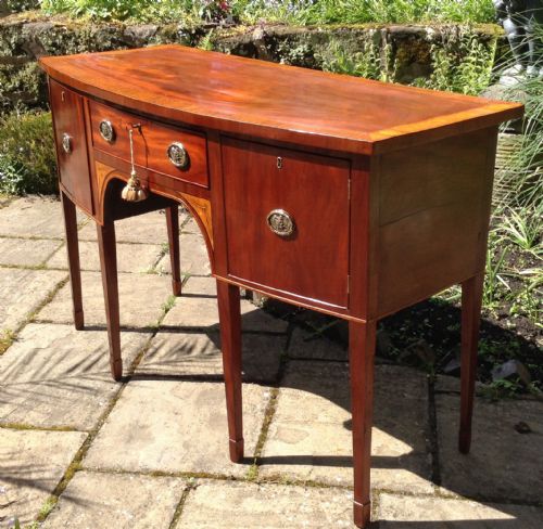 GEORGIAN MAHOGANY SIDEBOARD - ADDITIONAL PHOTO 3