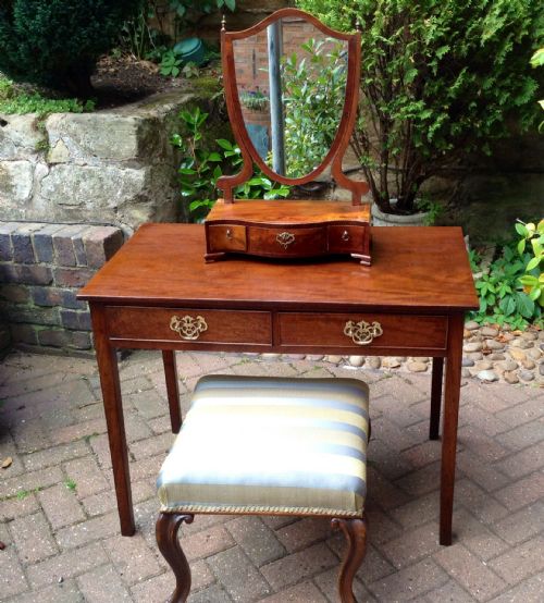 GEORGIAN MAHOGANY SIDE TABLE - ADDITIONAL PHOTO 1